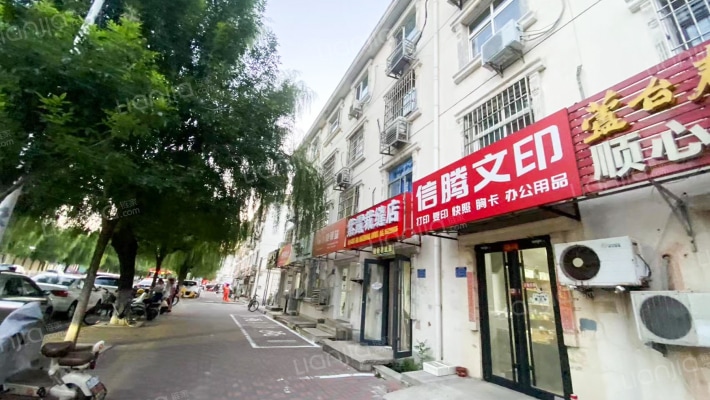 金翠楼外景图