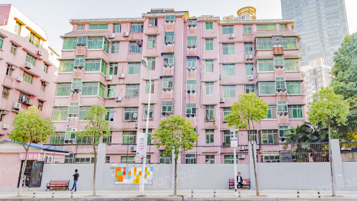 鲁巷教师小区外景图