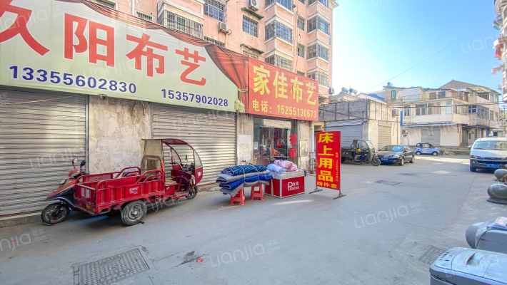 龙泉路中心大市场小区外景图