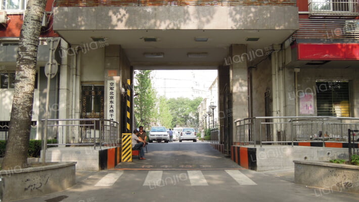 工体东路外景图