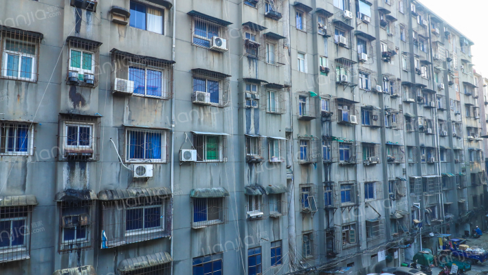 洪城大市场西路外景图