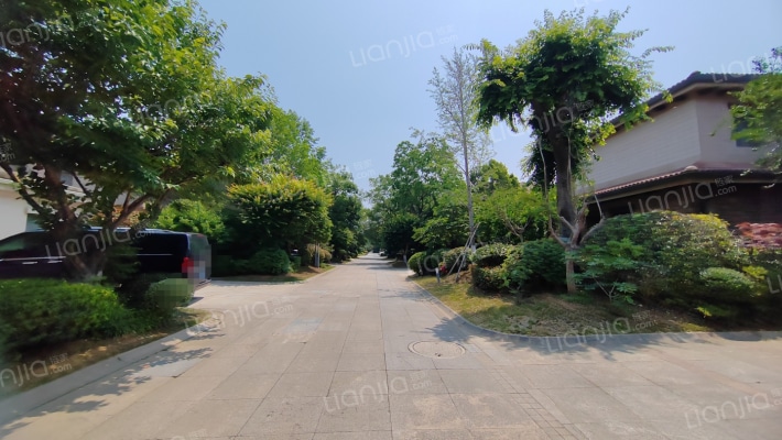 玛斯兰德捷豹谷街区外景图