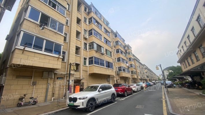 东方路209号外景图