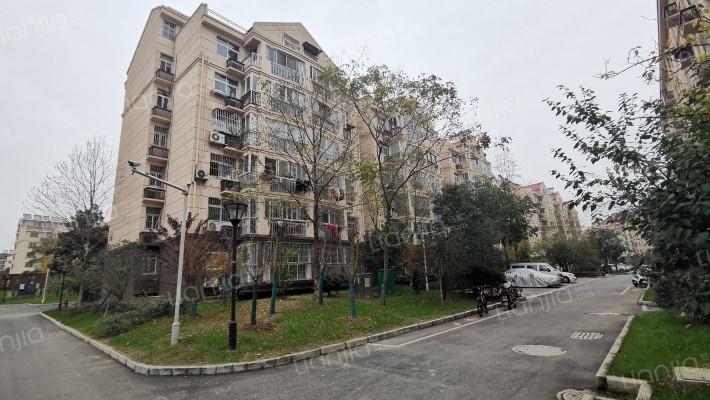 盘龙山庄外景图