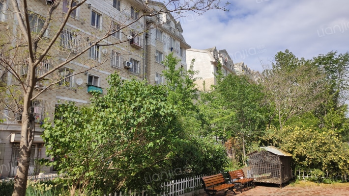 新元小区外景图