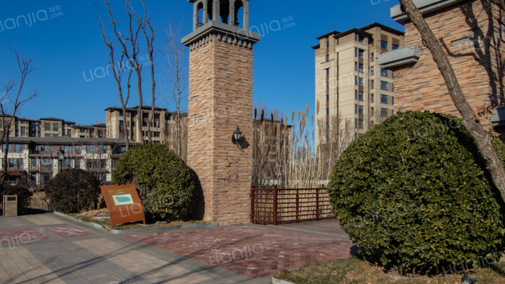 御湖庄园外景图