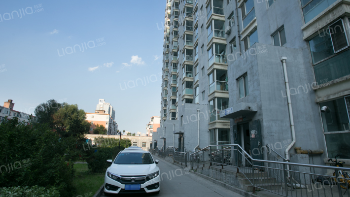 应化和平小区外景图