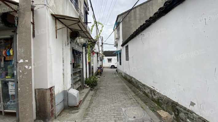 丹阳码头一弄12号前门邓宅外景图