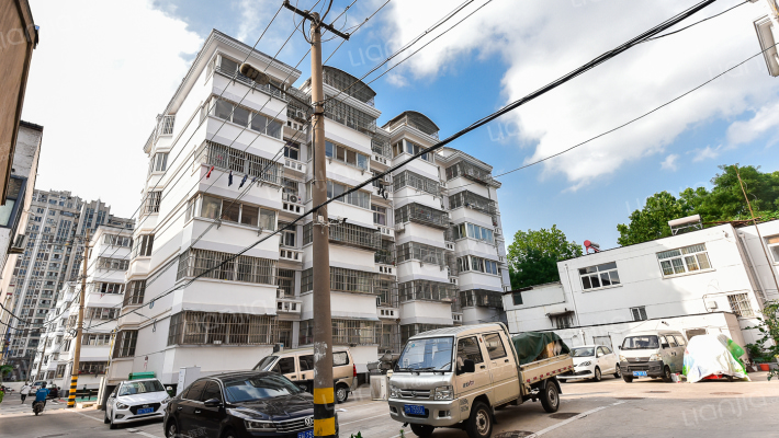 青岛小区外景图