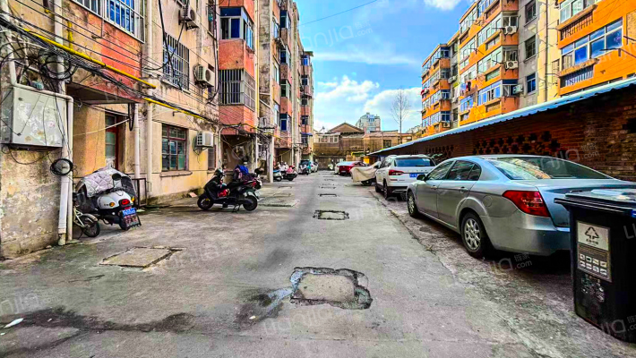 解放新村外景图