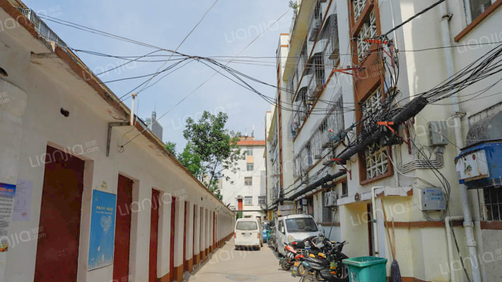 伊河路17号院外景图