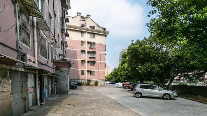 天一小区外景图