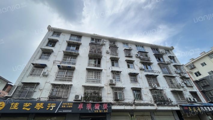 金桥商住楼外景图