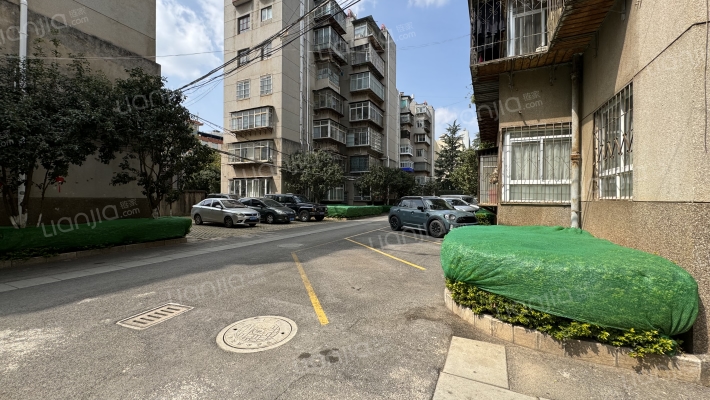 西坝路283号外景图