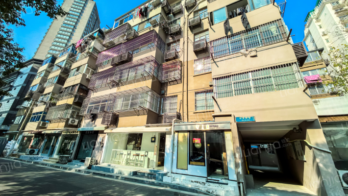 中市桥巷外景图