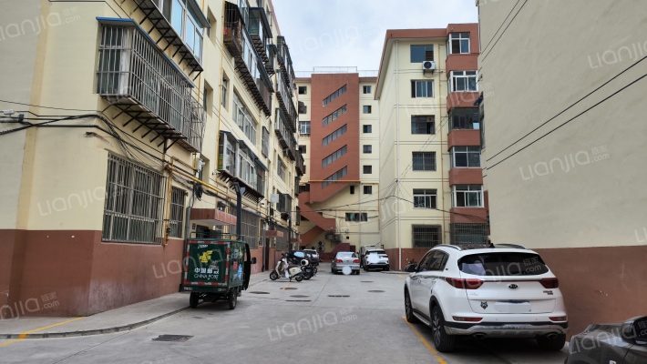 五一小区外景图