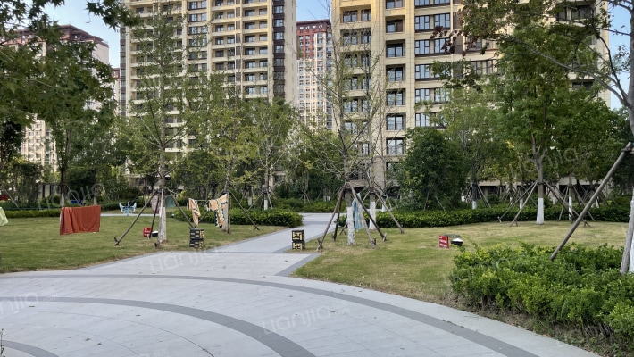 青铁·畅意城外景图