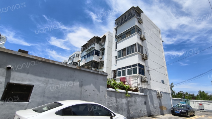 老县委宿舍外景图