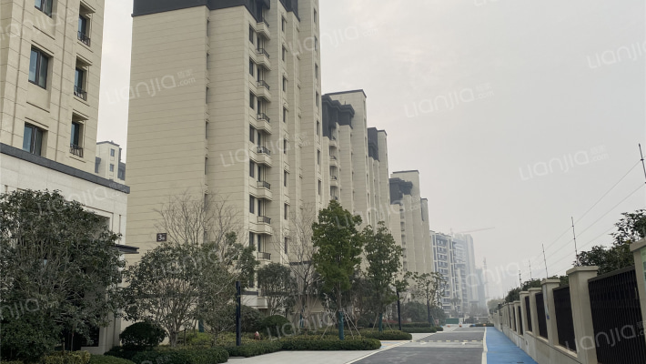 银城旭辉樾溪台外景图