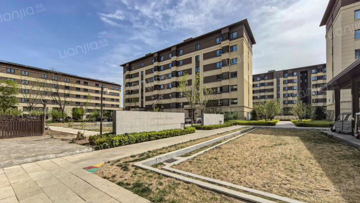 花样年锦上花外景图