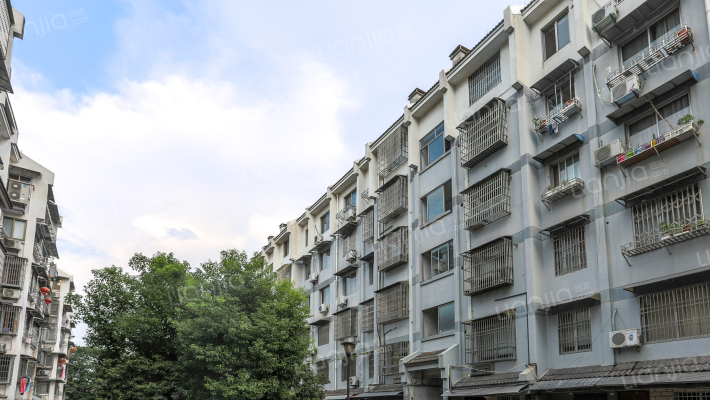 塘南湾溇公寓外景图