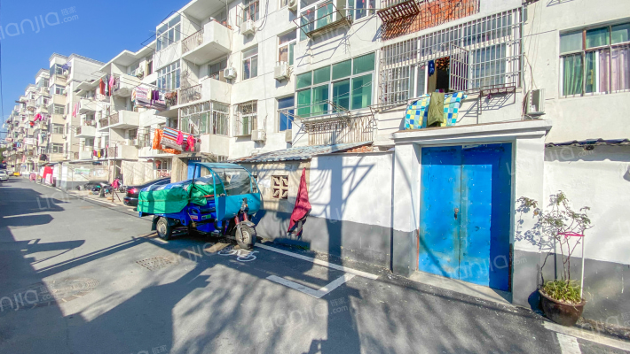 梁小郢商住楼外景图