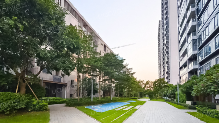 湖城大境广场外景图