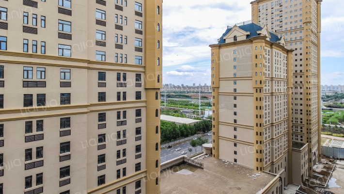 剑桥春雨外景图