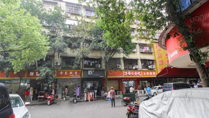 望城坡商贸城外景图