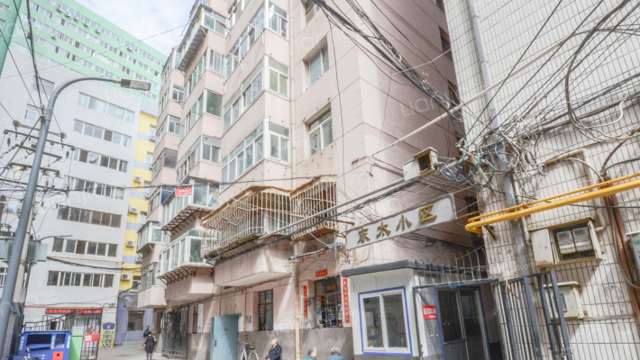 东太小区外景图