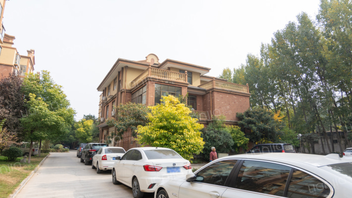 東方百合南区外景图