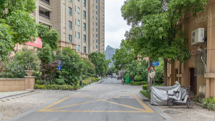 大名城名郡外景图