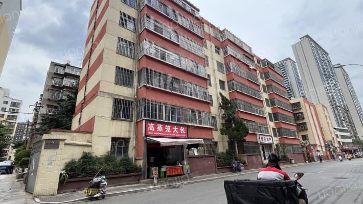 银桦小区外景图