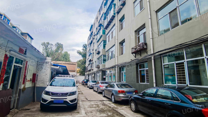 人事局宿舍外景图