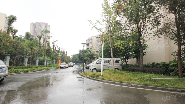 新成佳苑B区外景图