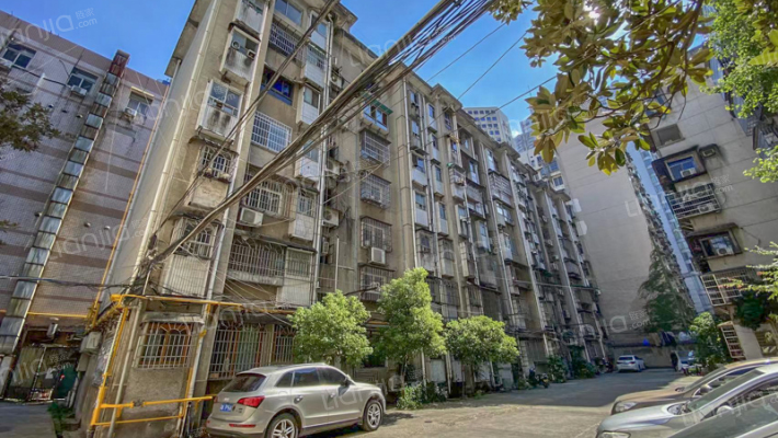 演出公司宿舍外景图