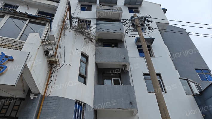 交警公寓外景图