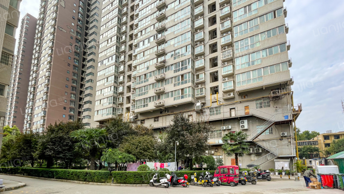 虹桥雅轩小区外景图