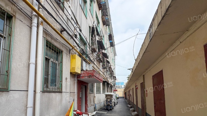 驻马店血站家属院外景图