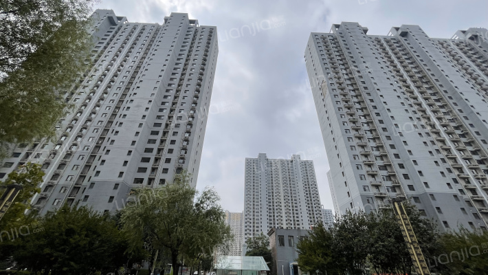 万浩俪城北院外景图