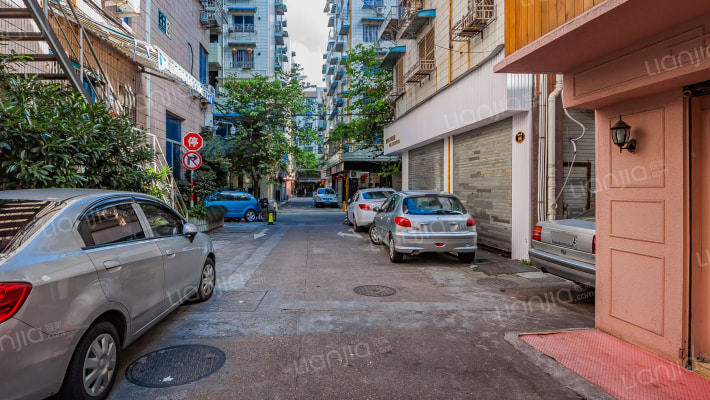 康宁大楼外景图