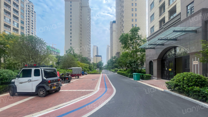 北海之滨北苑外景图