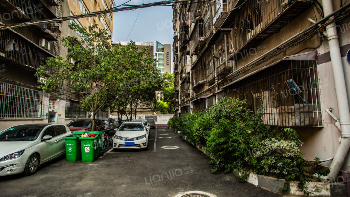 建华小区外景图