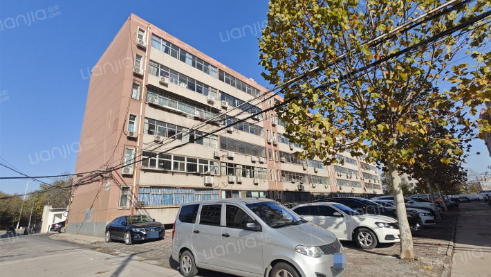 依山花园外景图