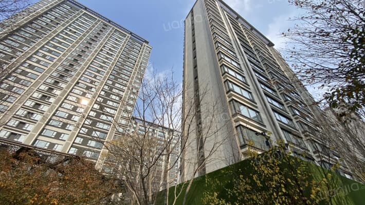 龙湖云峰原著外景图