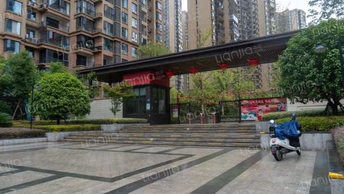 中建嘉和城外景图