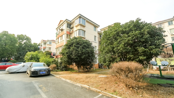 经纬城市花园小区外景图