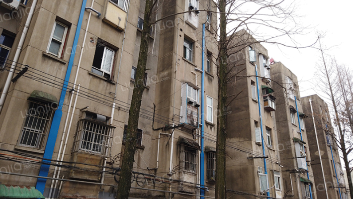 煤医物测小区外景图