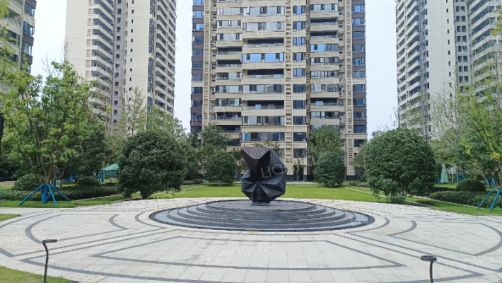 世茂璀璨天城外景图