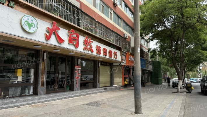 南滨河东路小区外景图